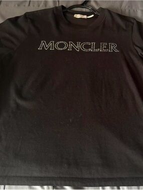 Moncler Black Crewneck T-Shirt with Contrasting Logo Outline